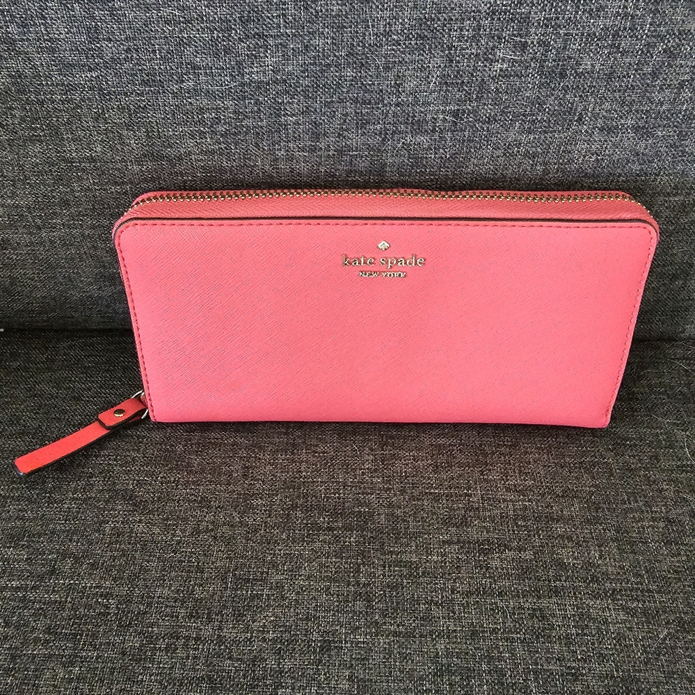 Laurel Way Neda Large Wallet